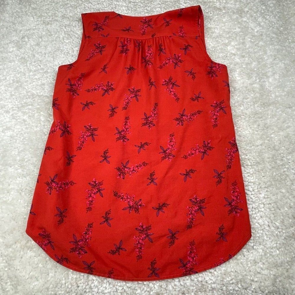 Cabi Red Floral Sprig Sleeveless Blouse Top - Picture 3 of 8